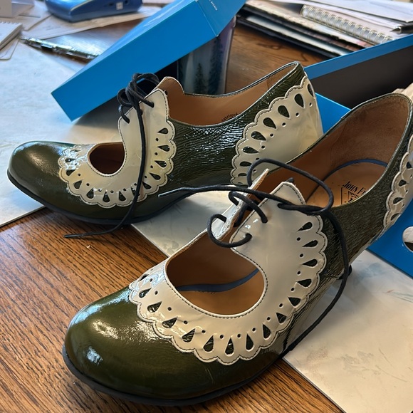 John Fluevog Lottie Deno lace up shoes size 9 slim fit - Picture 3 of 9
